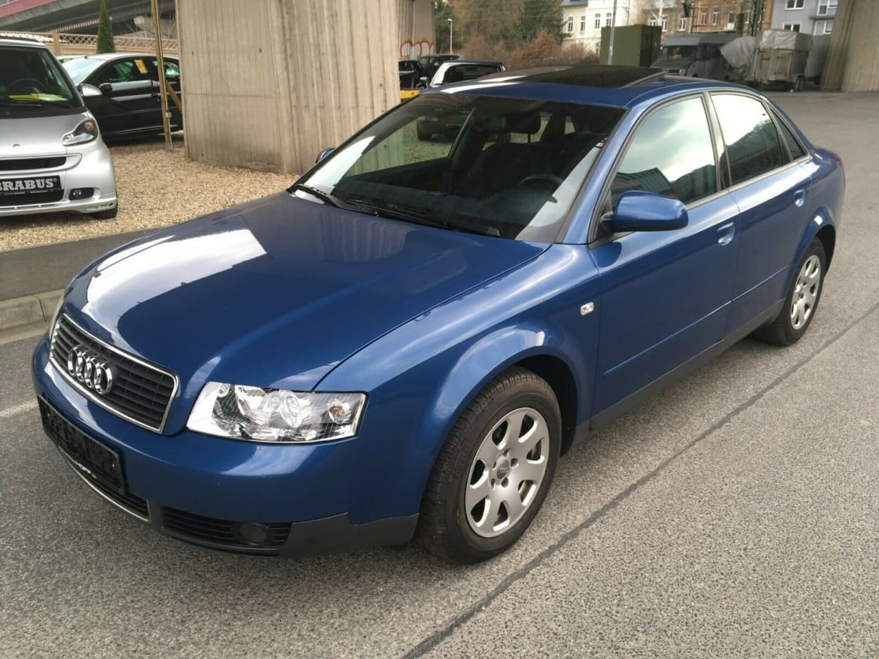 large car image